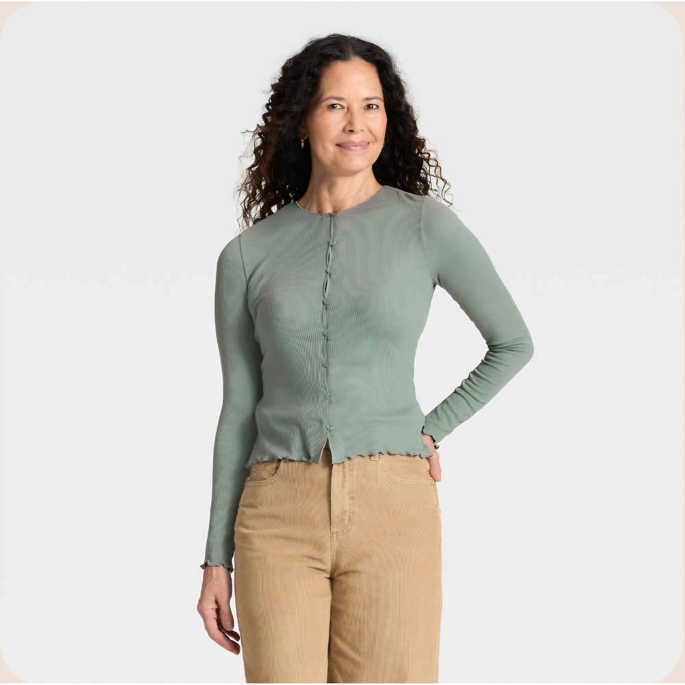 Universal Thread Sage Green Ribbed Lettuce Edge Button Front Cardigan XS